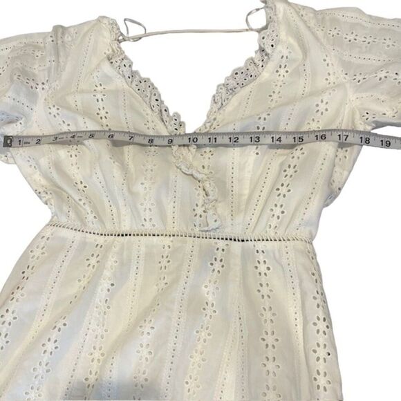 Finders Keepers Sundays Dress White Eyelet Open Back Ruffle Hem High Low Size 6 - Picture 11 of 14